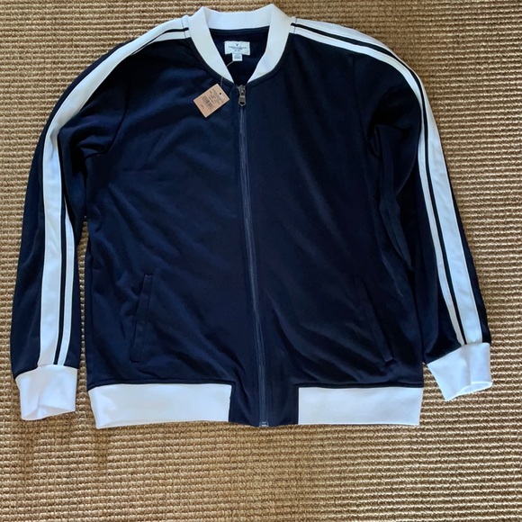 American Eagle Outfitters Jackets & Blazers - NWT American Eagle Navy/White Bomber Jacket L